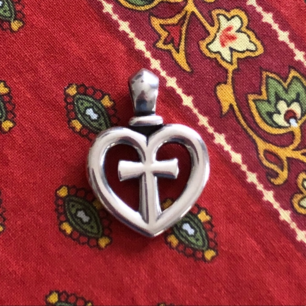 James Avery Retired Eternal Love Pendant